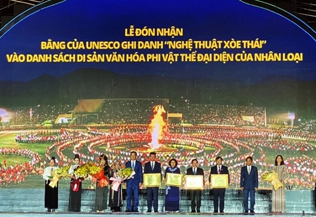 Với việc được UNESCO ghi danh “Nghệ thuật Xòe Thái” vào danh sách di sản văn hóa phi vật thể đại diện của nhân loại, Bí thư Tỉnh ủy Yên Bái Đỗ Đức Duy cam kết 