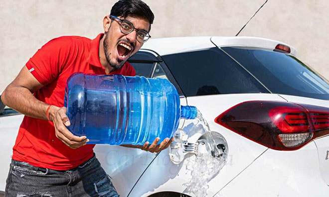 Youtuber Ấn Độ thử chạy ô tô bằng nước