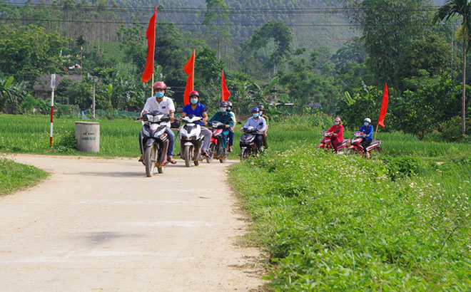 Ra quân tuyên truyền Ngày hội “Toàn dân bảo vệ an ninh Tổ quốc” trên địa bàn huyện Yên Bình.