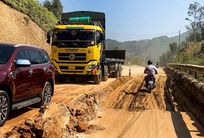 Yên Bái đầu tư 19,7 tỉ đồng để sửa chữa tuyến đường từ nút giao IC12 đi Vân Hội.