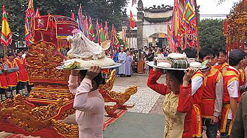 Hồ sơ tín ngưỡng thờ cúng Hùng Vương của Việt Nam trình lên UNESCO nêu rõ giá trị của di sản là thể hiện lòng tôn kính với tổ tiên.