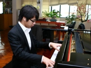 Tài năng piano trẻ Việt Nam Nguyễn Việt Trung.