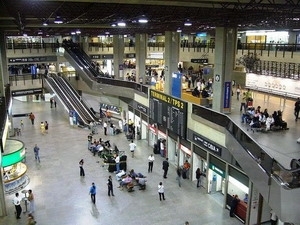 Sân bay Guarulhos.