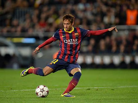Barcelona đã có 1000 bàn trên đấu trường quốc tế