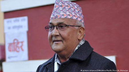Ông Khadga Prasad Sharma Oli, lãnh đạo đảng Cộng sản Marxist - Leninist Thống nhất Nepal (CPN - UML) dự kiến sẽ là thủ tướng trong chính phủ nhiệm kỳ tới ở Nepal.