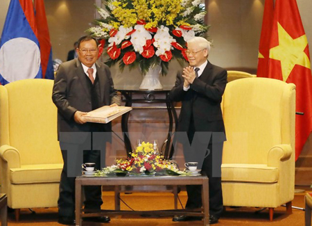 Tổng Bí thư Nguyễn Phú Trọng và Tổng Bí thư, Chủ tịch nước Lào Bounnhang Vorachith.