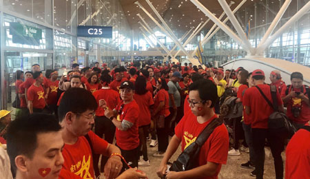 Hàng nghìn cổ động viên Việt Nam đã có mặt tại Kuala Lumpur.