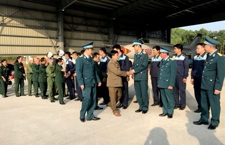 Hội Cựu TNXP tỉnh Yên Bá, Hưng Yên và Trung đoàn Không quân 921 tại buổi giao lưu.
