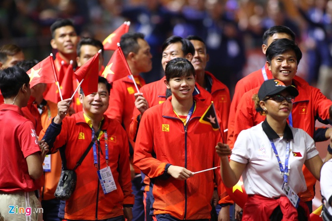 Đoàn thể thao Việt Nam rạng rỡ tại lễ bế mạc SEA Games 30.