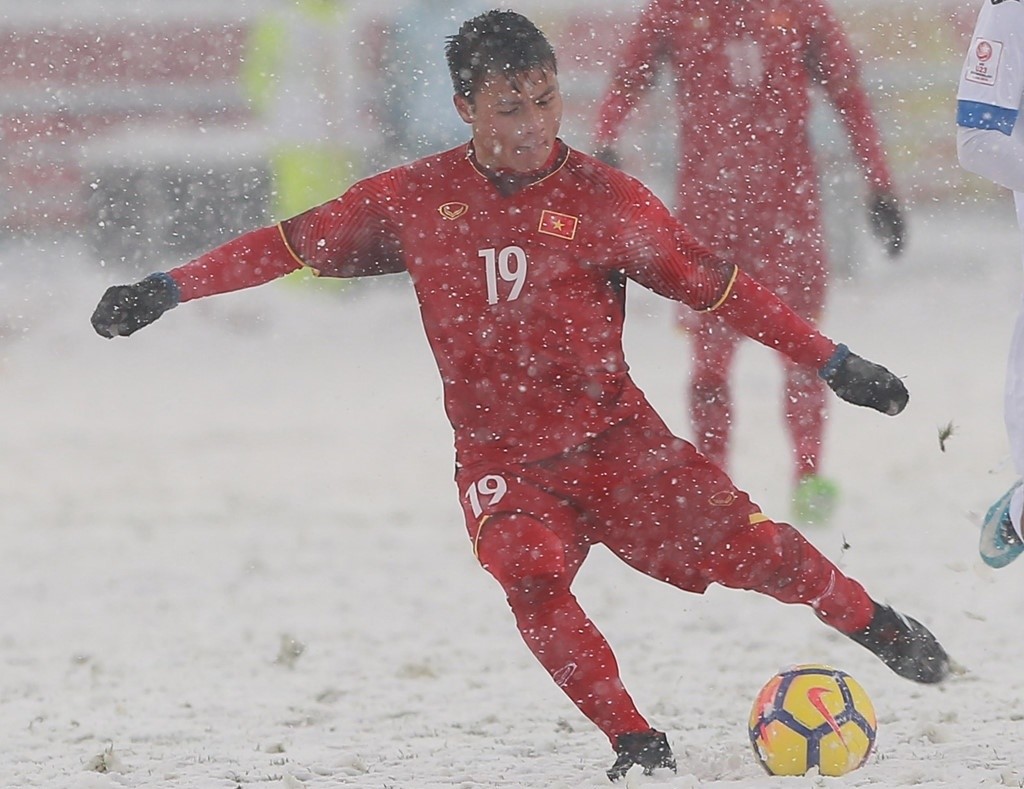 Quang Hải ghi bàn gỡ hòa cho U23 Việt Nam trong trận chung kết Giải U23 châu Á 2018