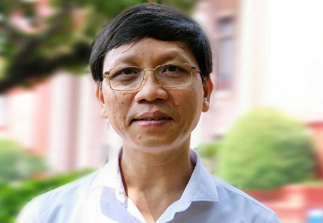 Phó giáo sư, Tiến sĩ Lý Việt Quang - Viện trưởng Viện Hồ Chí Minh và các lãnh tụ của Đảng, Học viện Chính trị Quốc gia Hồ Chí Minh.