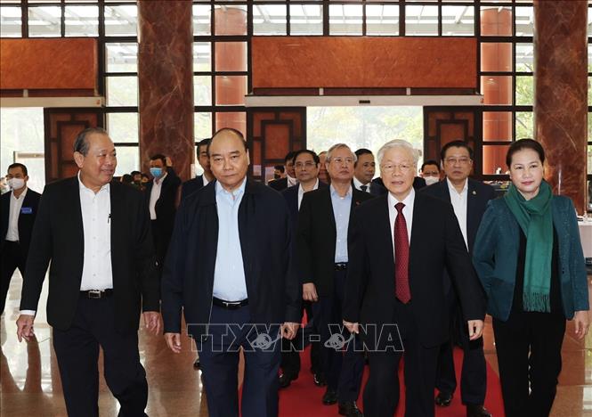 Tổng Bí thư, Chủ tịch nước Nguyễn Phú Trọng, Thủ tướng Nguyễn Xuân Phúc, Chủ tịch Quốc hội Nguyễn Thị Kim Ngân đến dự Hội nghị. 
