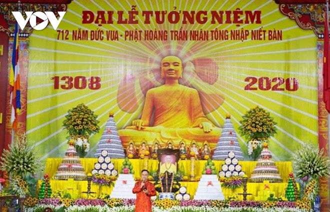 Đại lễ tưởng niệm 712 năm Đức vua Phật Hoàng Trần Nhân Tông nhập niết bàn được tổ chức tại Cung Trúc Lâm, Khu di tích – danh thắng Yên Tử, thành phố Uông Bí, tỉnh Quảng Ninh.