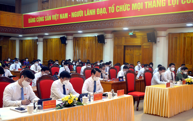 Các đồng chí lãnh đạo tỉnh và đại biểu HĐND tỉnh dự Kỳ họp thứ 3 - HĐND tỉnh khóa XIX.