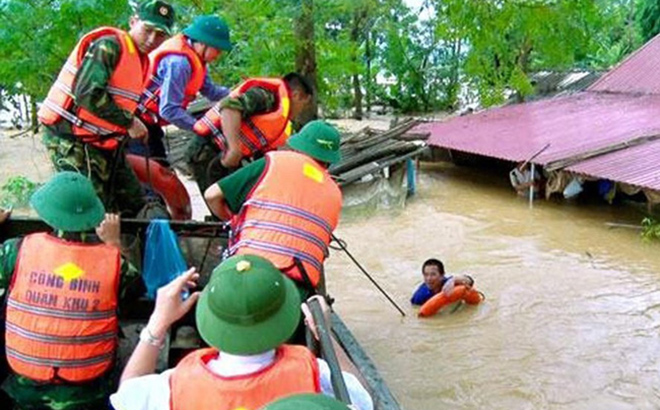 Tổ chức sơ tán, phân tán bảo đảm an toàn cho nhân dân và các cơ quan, tổ chức; sơ tán tài sản, vật chất ra khỏi khu vực ảnh hưởng bởi thiên tai, thảm họa.