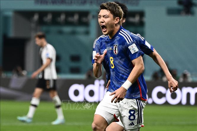 Phút 75, cầu thủ mới vào sân Ritsu Doan (số 8) dứt điểm tung lưới thủ môn Neuer, quân bình tỷ số 1-1 cho Nhật Bản trước tuyển Đức trong trận khai màn bảng E của World Cup 2022 tối 23/11.