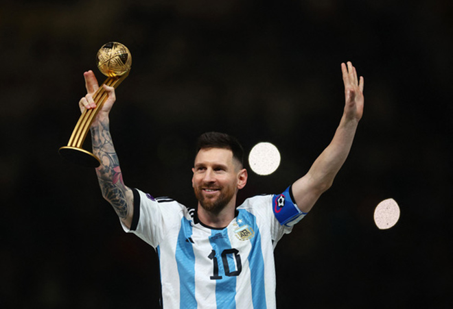 Messi là người đầu tiên giành được 2 Quả bóng vàng World Cup