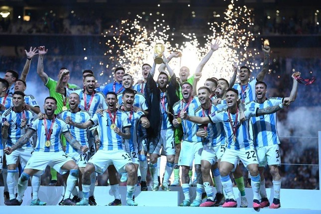 Argentina giành chức vô địch World Cup sau 36 năm chờ đợi.