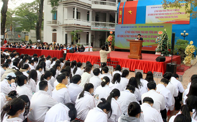 Quang cảnh lễ phát động.