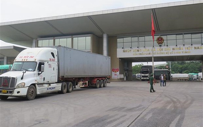 Xe hàng xuất khẩu của Việt Nam sang Trung Quốc qua cửa khẩu Lào Cai