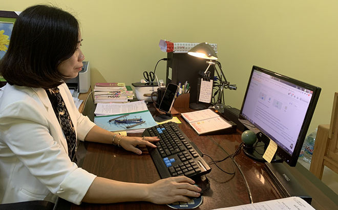 Chỉ cần chiếc máy tính có kết nối mạng Internet, thẩm phán của TAND tỉnh Yên Bái có thể khai thác dữ liệu một cách triệt để phục vụ công tác chuyên môn thông qua phần mềm trợ lý ảo.