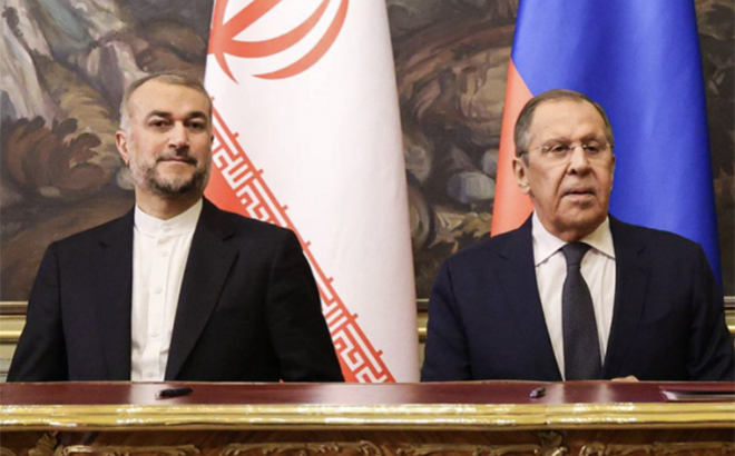 Ngoại trưởng Iran Hossein Amir Abdollahian và Ngoại trưởng Nga Sergey Lavrov.