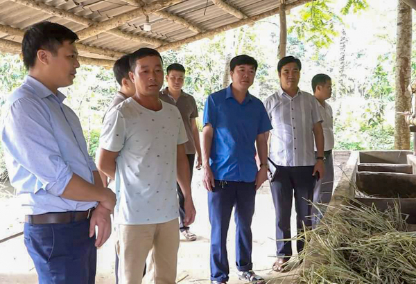 Thường trực HĐND huyện Văn Yên giám sát việc triển khai thực hiện Nghị quyết 69 tại xã Phong Dụ Hạ