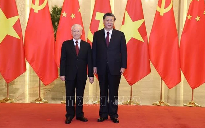 Tổng bí thư Nguyễn Phú Trọng và Tổng bí thư, Chủ tịch nước Trung Quốc Tập Cận Bình chụp ảnh chung tại Đại lễ đường Nhân dân ở Thủ đô Bắc Kinh chiều 31-10-2022 - Ảnh: TTXVN