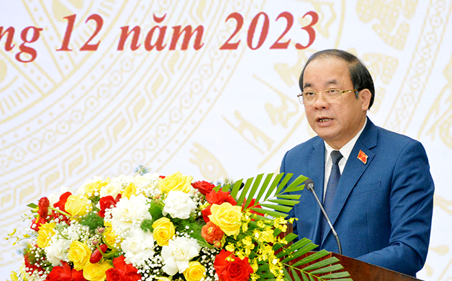Phó Bí thư Thường trực Tỉnh ủy, Chủ tịch HĐND tỉnh Tạ Văn Long phát biểu bế mạc Kỳ họp.