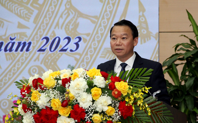 Bí thư Tỉnh uỷ Đỗ Đức Duy phát biểu tại Lễ trao giải báo chí về xây dựng Đảng tỉnh Yên Bái năm 2023.