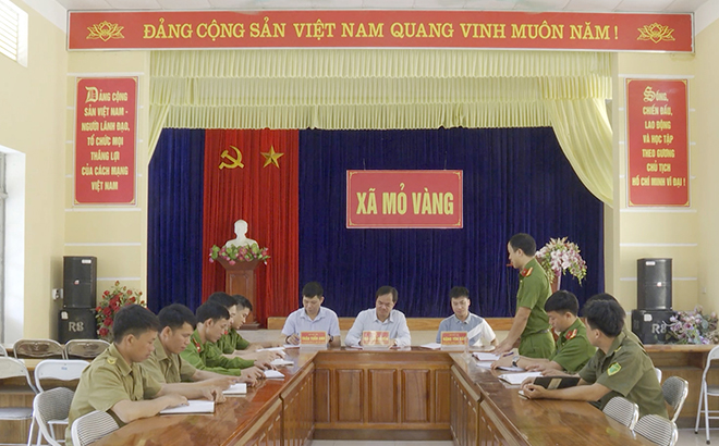 Công an xã Mỏ Vàng làm tốt công tác tham mưu với cấp ủy, chính quyền địa phương trong công tác đảm bảo ANTT trên địa bàn xã.