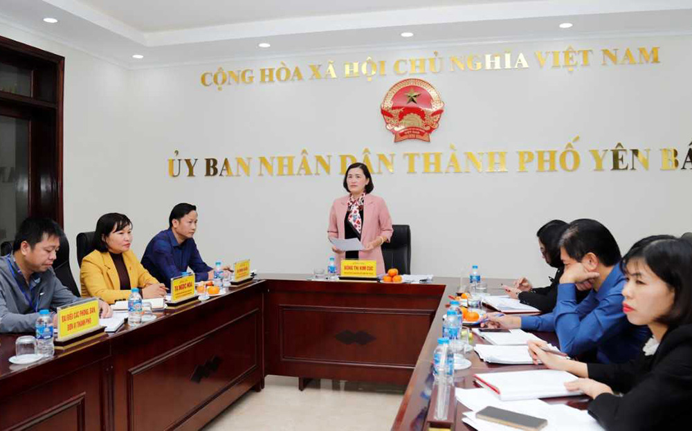 Quang cảnh buổi làm việc.