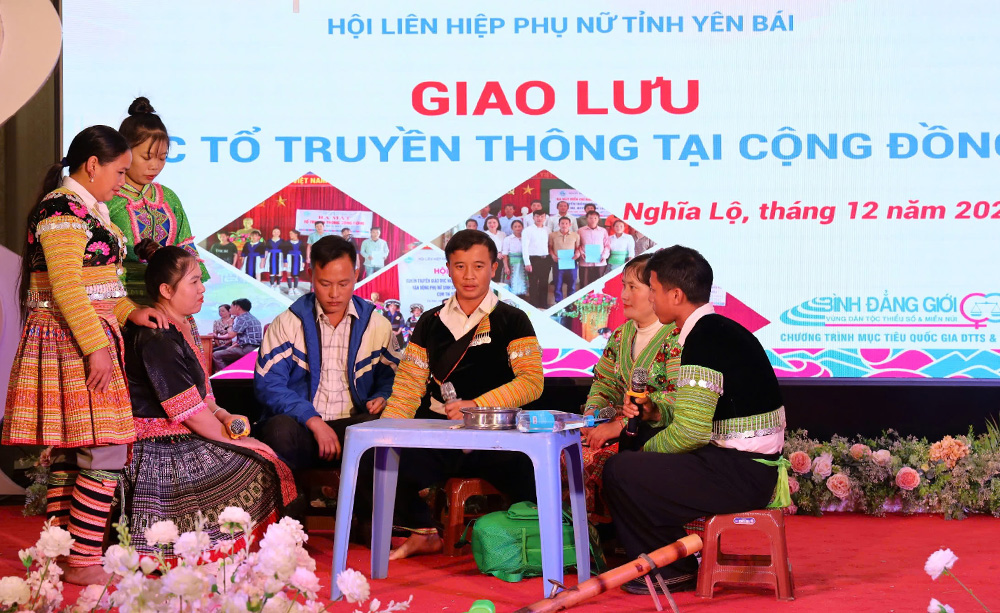 Một tiểu phẩm trong buổi giao lưu