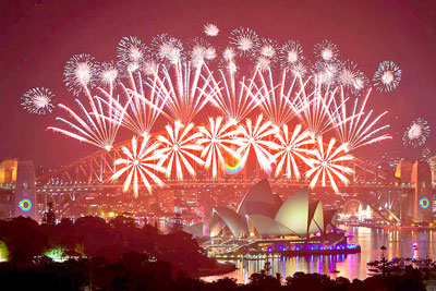 Màn trình diễn pháo hoa độc đáo chào năm mới 2013 tại Sydney, Australia.