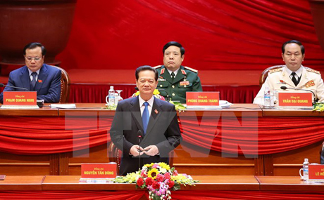 Đồng chí Nguyễn Tấn Dũng, Ủy viên Bộ Chính trị, Thủ tướng Chính phủ điều hành phiên họp.