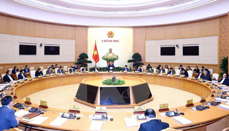 Thủ tướng Nguyễn Xuân Phúc chủ trì phiên họp Chính phủ thường kỳ tháng 12 năm 2017.