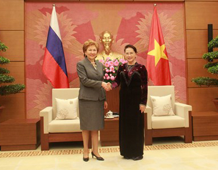 Chủ tịch Quốc hội Nguyễn Thị Kim Ngân tiếp Phó Chủ tịch Hội đồng Liên bang Nga bà Karelova Galina Nikolaevna.