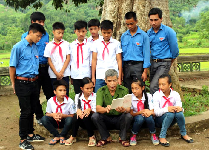Các dòng họ ở Việt Hồng luôn vận động thành viên trong gia đình tham gia các lớp tập huấn, bồi dưỡng với ý thức học tập suốt đời, độ tuổi từ 15 - 60 tuổi không có ai mù chữ. (Ảnh: Minh Huyền)