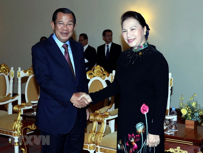 Chủ tịch Quốc hội Nguyễn Thị Kim Ngân hội kiến Thủ tướng Vương quốc Campuchia Samdech Techo Hun Sen.