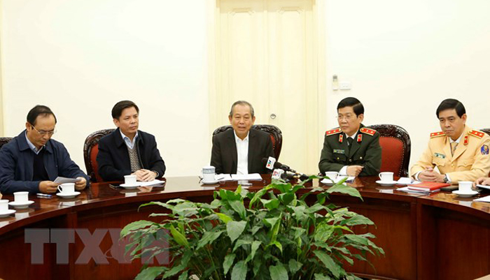 Phó Thủ tướng Thường trực Chính phủ Trương Hòa Bình (giữa) phát biểu.
