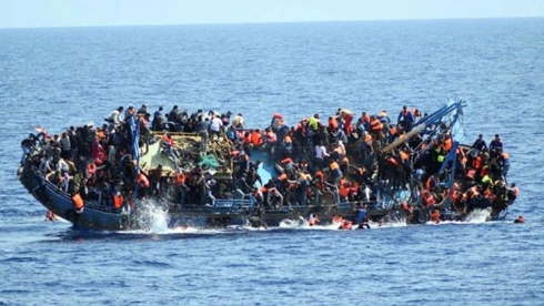 Người di cư ở ngoài khơi Libya.
