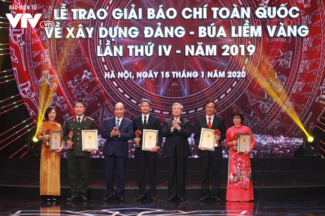 Tác giả và nhóm tác giả giành giải A, giải Búa liềm vàng 2019