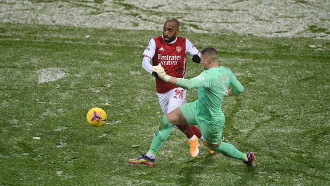 Hạ West Brom trong cơn mưa tuyết, Arsenal thắng trận thứ 3 liên tiếp ở Ngoại hạng Anh.