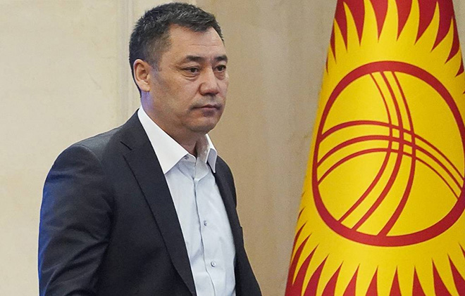 Ông Sadyr Japarov dẫn đầu vòng đầu tiên cuộc bầu cử tổng thống Kyrgyzstan.
