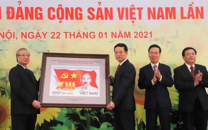 Bộ tem đặc biệt chào mừng Đại hội XIII của Đảng, chính thức phát hành từ ngày 22/1/2021.