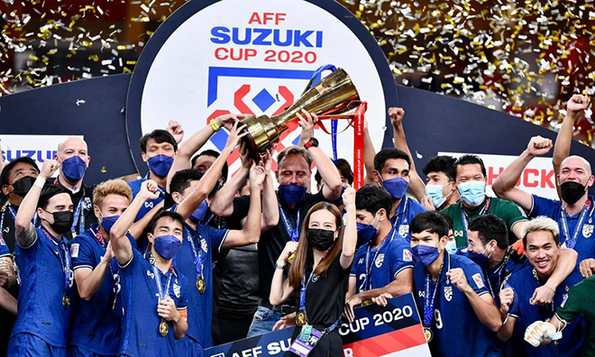 Đội tuyển Thái Lan tăng 2 bậc lên xếp thứ 113 thế giới sau khi vô địch AFF Cup 2020.