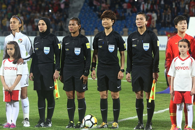 Các trọng tài Công Thị Dung và Trương Thị Lệ Trinh sẽ tham gia điều khiển các trận đấu của Asian Cup nữ 2022.