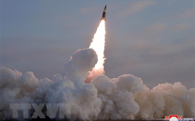 Hình ảnh vụ phóng thử tên lửa dẫn đường chiến thuật của Triều Tiên ngày 17/1.