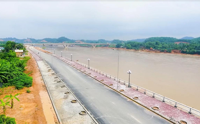 Dự án kè chống ngập sông Hồng đoạn qua xã Giới Phiên, thành phố Yên Bái hoàn thành giải phóng mặt bằng đúng tiến độ.