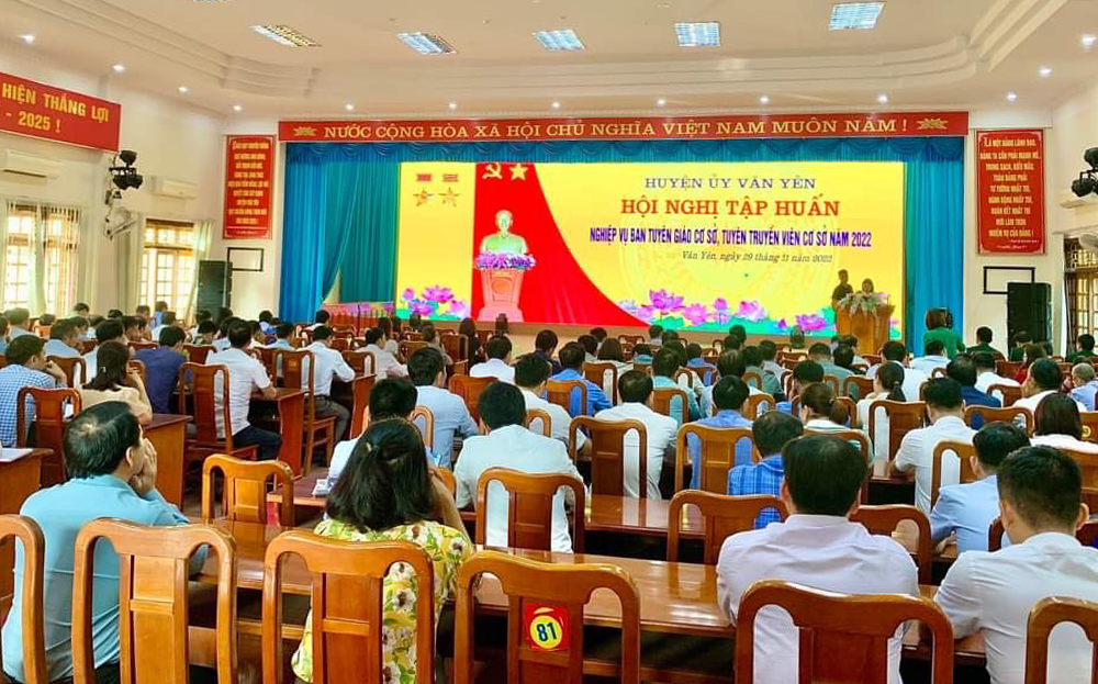Huyện ủy Văn Yên tổ chức Hội nghị tập huấn nghiệp vụ cho ban tuyên giáo cơ sở, tuyên truyền viên cơ sở.